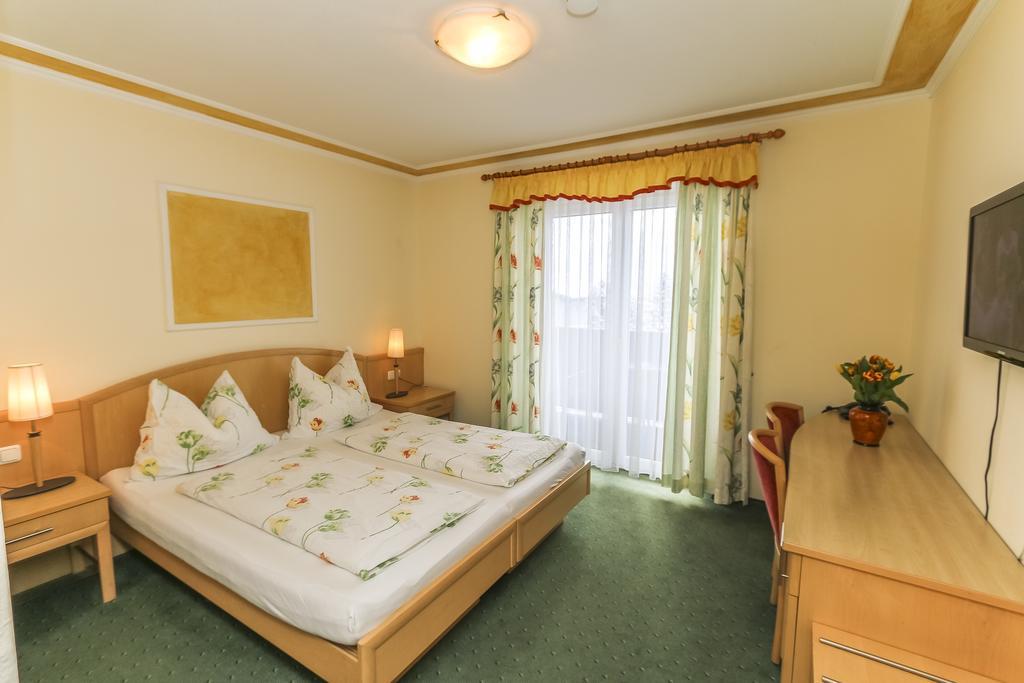 Alpenhotel Tauernstueberl Zell am See Kültér fotó